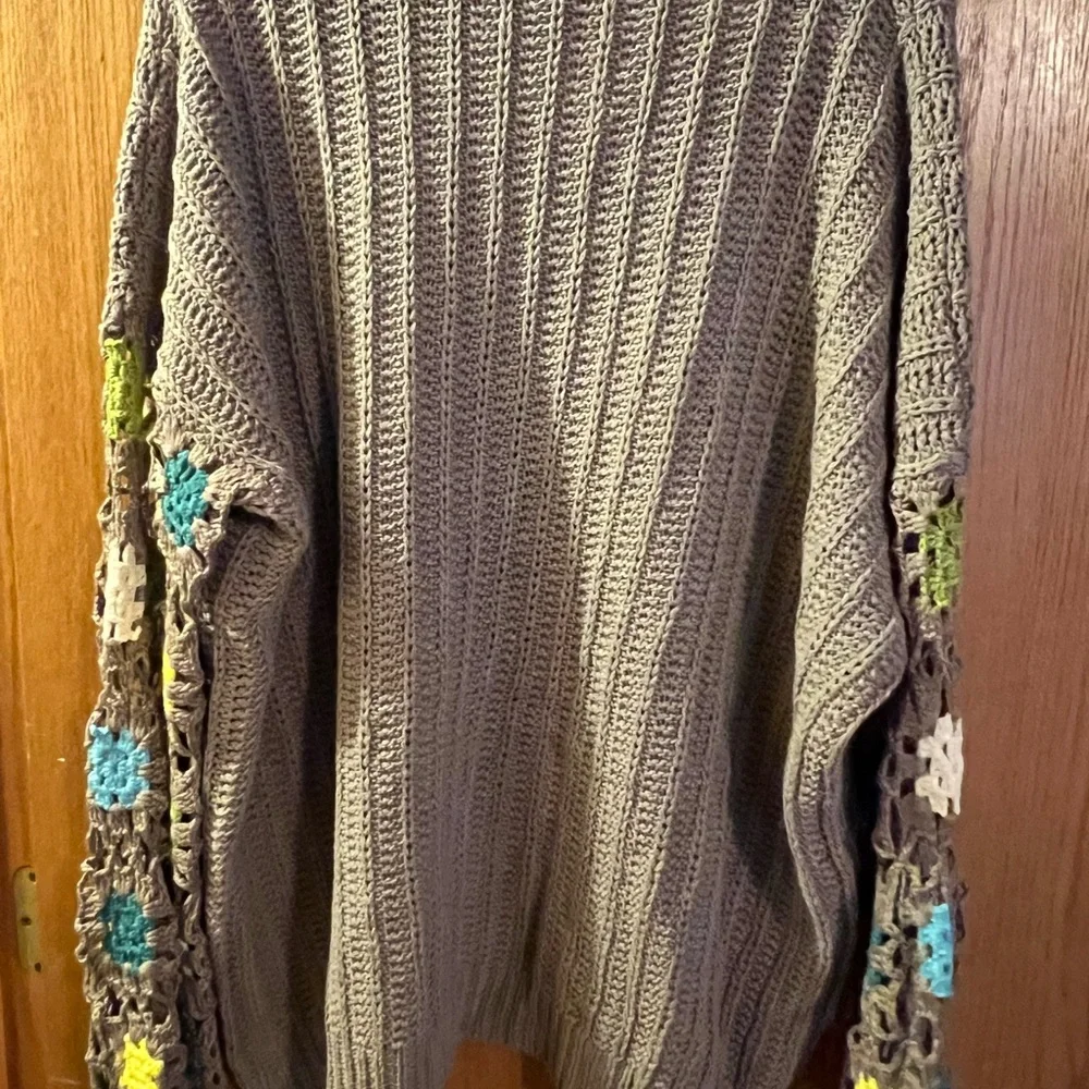 Davi & Dani size 3X new Women's Brown Sweater with Crochet Sleeves - Picture 5 of 5